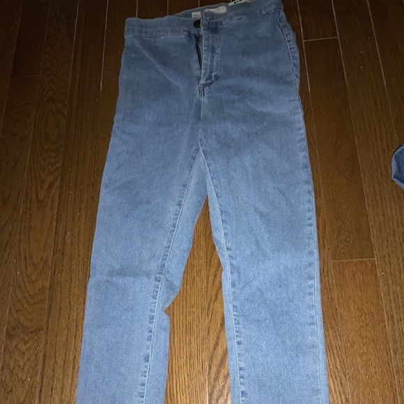 Jeans - Picture 1 of 2